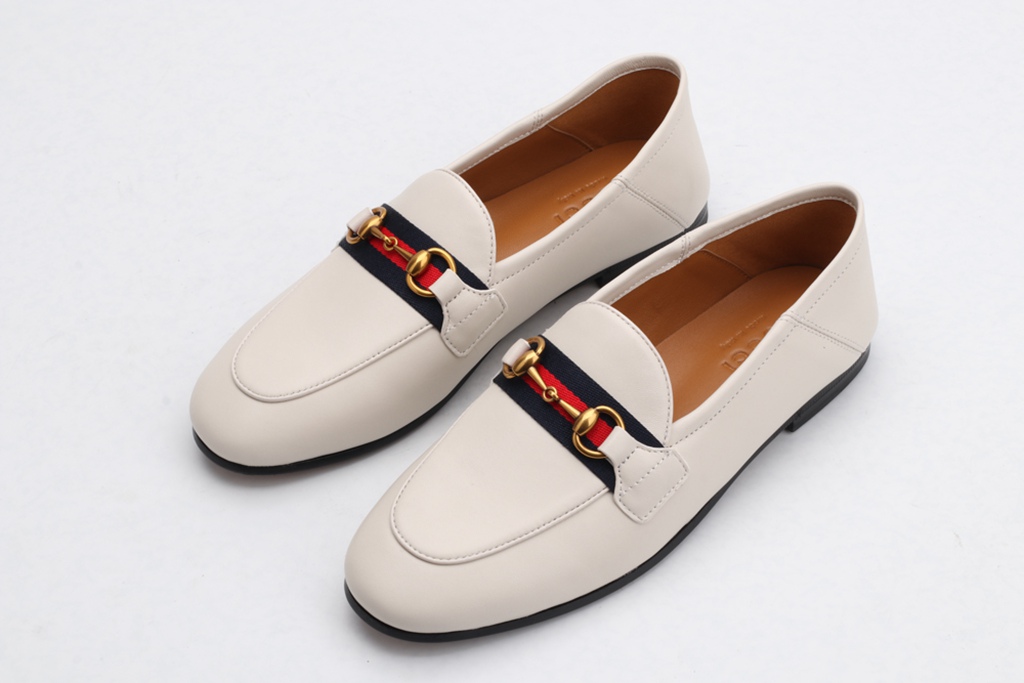Women s loafer with Web